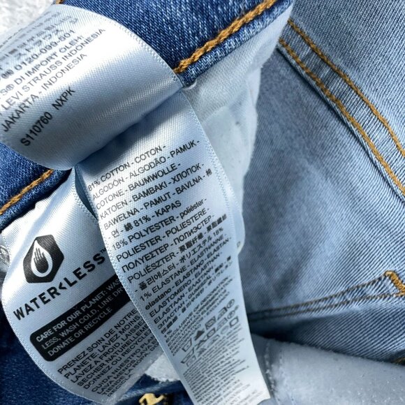 Levi Strauss & Co. 314 Shaping Straight Jeans Distressed Women's Blue Size 27 - Picture 6 of 11